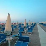 Hotel Fellini 3*