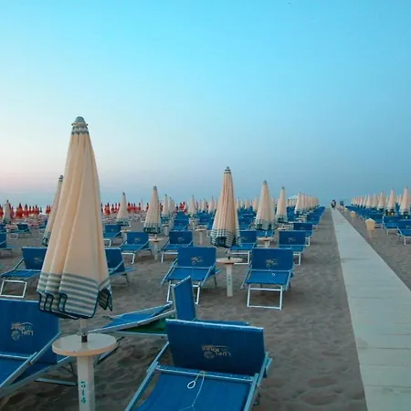 Hotel Fellini 3*