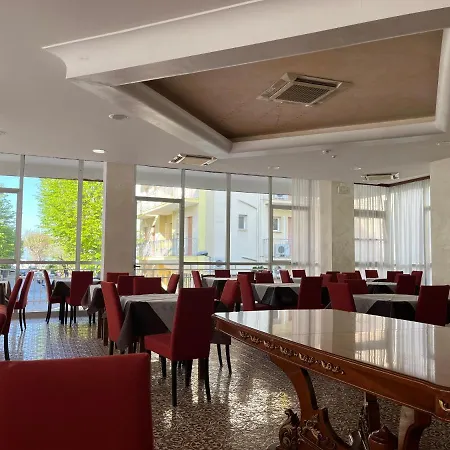 Hotel Fellini