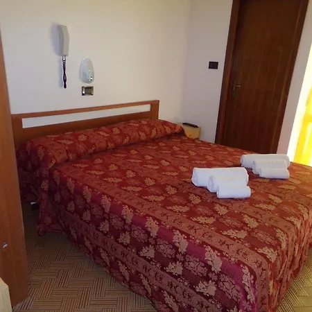 Hotel Fellini