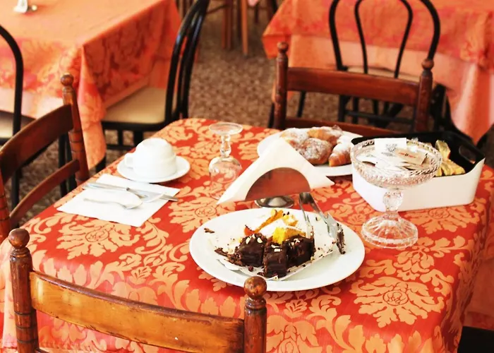 Fellini 3* ريميني